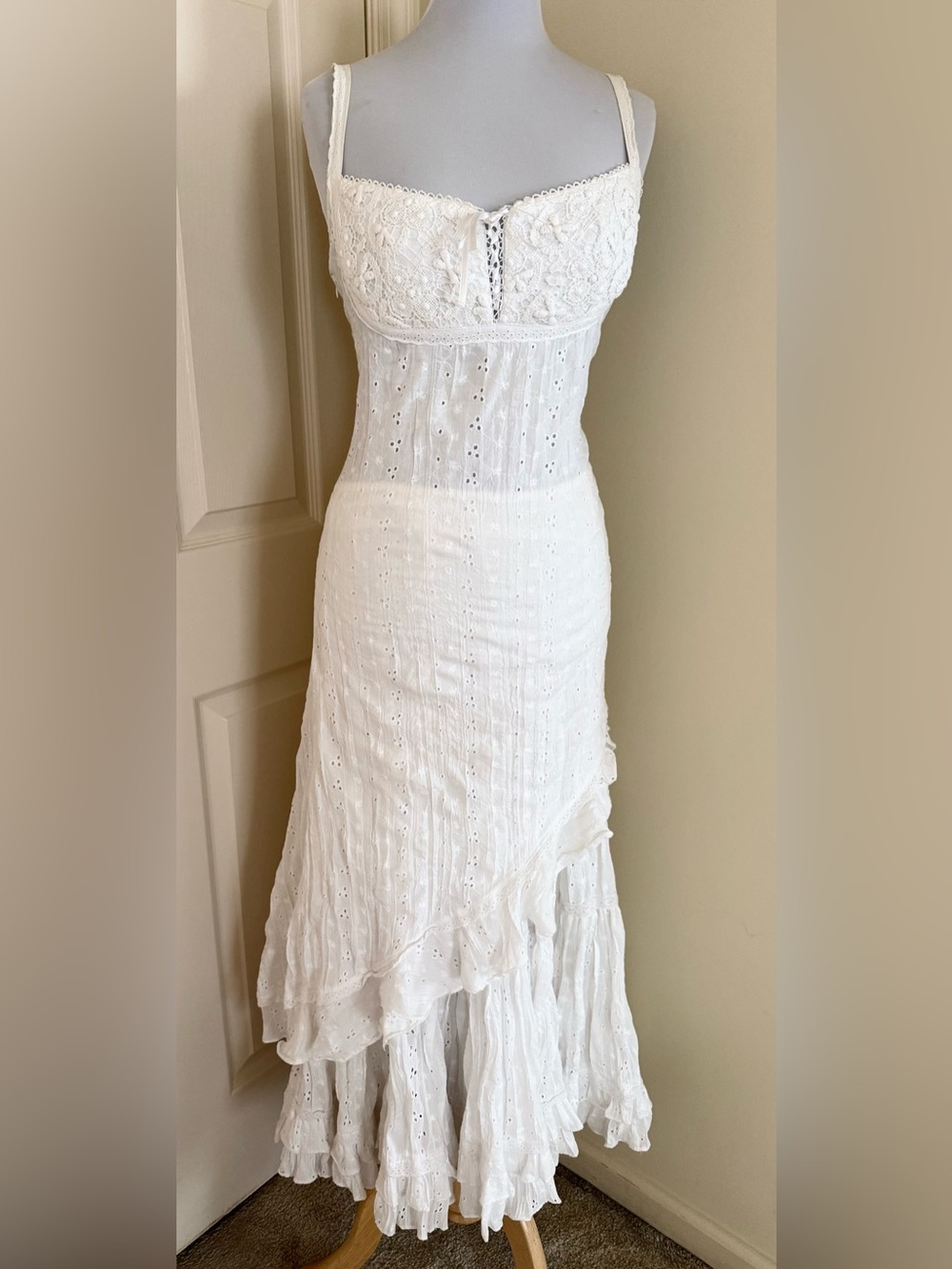 ORNA FARHO DRESSY OUTFIT WHITE LACE TOP/SKIRT SIZE FR44/10US